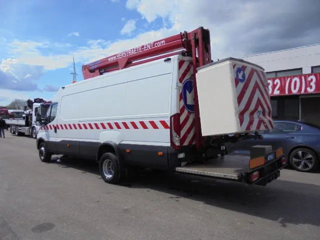 Iveco Daily 70 70C17 - Kuorma-auto, Nosturiauto: kuva Iveco Daily 70 70C17 - Kuorma-auto, Nosturiauto Iveco Daily 70 70C17 - Kuorma-auto, Nosturiauto: kuva Iveco Daily 70 70C17 - Kuorma-auto, Nosturiauto