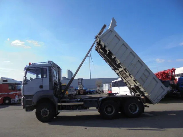 MAN TGA 26.430 BBS 6X6 KIEPER /TRACTOR - Kippiauto kuorma-auto: kuva MAN TGA 26.430 BBS 6X6 KIEPER /TRACTOR - Kippiauto kuorma-auto MAN TGA 26.430 BBS 6X6 KIEPER /TRACTOR - Kippiauto kuorma-auto: kuva MAN TGA 26.430 BBS 6X6 KIEPER /TRACTOR - Kippiauto kuorma-auto