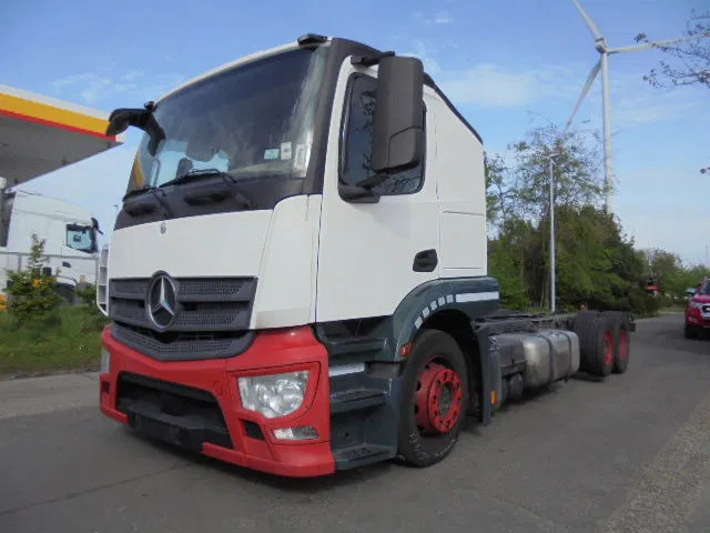 Mercedes-Benz Actros 2336 LL 6X2 EUR 6 - Kuljetin kuorma-auto: kuva Mercedes-Benz Actros 2336 LL 6X2 EUR 6 - Kuljetin kuorma-auto Mercedes-Benz Actros 2336 LL 6X2 EUR 6 - Kuljetin kuorma-auto: kuva Mercedes-Benz Actros 2336 LL 6X2 EUR 6 - Kuljetin kuorma-auto
