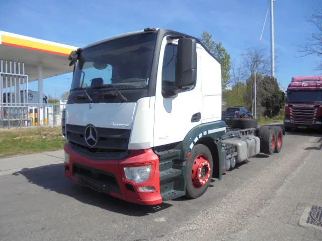 Mercedes-Benz Actros 2340 LL - Kuljetin kuorma-auto: kuva Mercedes-Benz Actros 2340 LL - Kuljetin kuorma-auto Mercedes-Benz Actros 2340 LL - Kuljetin kuorma-auto: kuva Mercedes-Benz Actros 2340 LL - Kuljetin kuorma-auto