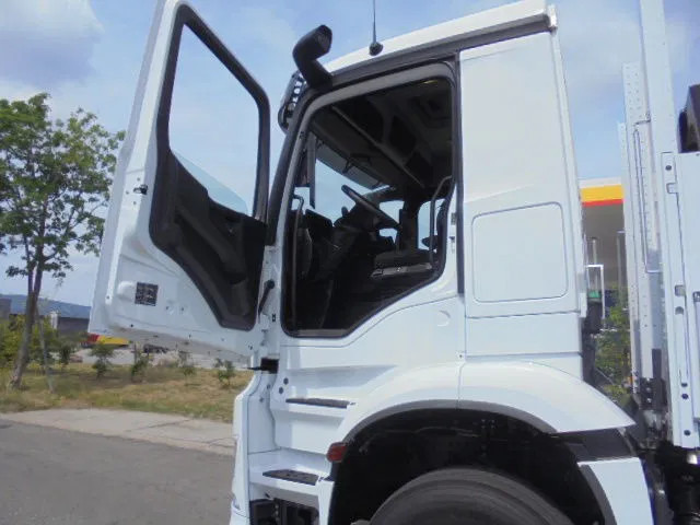 Uusi Nosturiauto Mercedes-Benz Arocs 2545 + RETARDER 6X2 NEW /DEMO: kuva Uusi Nosturiauto Mercedes-Benz Arocs 2545 + RETARDER 6X2 NEW /DEMO