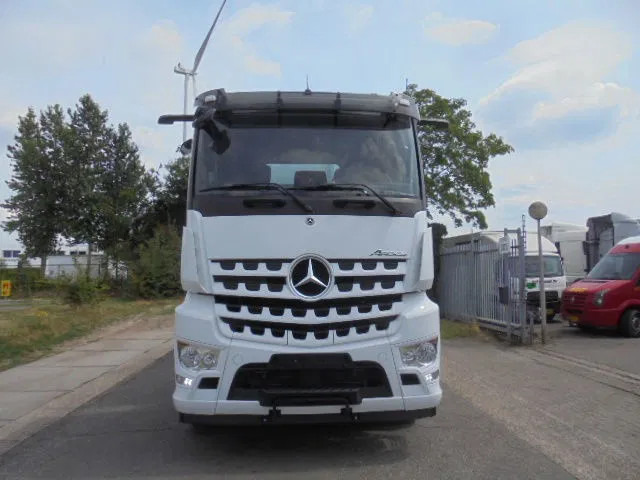 Mercedes-Benz Arocs 2545 + RETARDER 6X2 NEW /DEMO - Nosturiauto: kuva Mercedes-Benz Arocs 2545 + RETARDER 6X2 NEW /DEMO - Nosturiauto Mercedes-Benz Arocs 2545 + RETARDER 6X2 NEW /DEMO - Nosturiauto: kuva Mercedes-Benz Arocs 2545 + RETARDER 6X2 NEW /DEMO - Nosturiauto