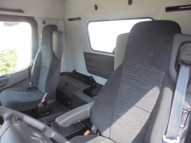 Uusi Nosturiauto Mercedes-Benz Arocs 2545 + RETARDER 6X2 NEW /DEMO: kuva Uusi Nosturiauto Mercedes-Benz Arocs 2545 + RETARDER 6X2 NEW /DEMO