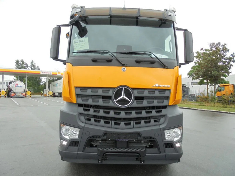 Uusi Kuorma-auto alusta Mercedes-Benz Arocs 2848 6X2 NEW DEMO: kuva Uusi Kuorma-auto alusta Mercedes-Benz Arocs 2848 6X2 NEW DEMO Uusi Kuorma-auto alusta Mercedes-Benz Arocs 2848 6X2 NEW DEMO: kuva Uusi Kuorma-auto alusta Mercedes-Benz Arocs 2848 6X2 NEW DEMO