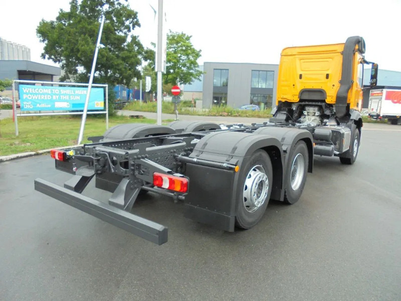 Mercedes-Benz Arocs AROCS 2848 6X2 MET FABRIEKS GARANTIE - Kuorma-auto alusta: kuva Mercedes-Benz Arocs AROCS 2848 6X2 MET FABRIEKS GARANTIE - Kuorma-auto alusta Mercedes-Benz Arocs AROCS 2848 6X2 MET FABRIEKS GARANTIE - Kuorma-auto alusta: kuva Mercedes-Benz Arocs AROCS 2848 6X2 MET FABRIEKS GARANTIE - Kuorma-auto alusta