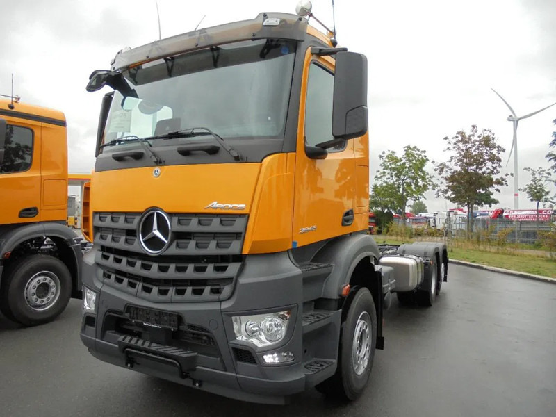 Mercedes-Benz Arocs AROCS 2848 6X2 MET FABRIEKS GARANTIE - Kuorma-auto alusta: kuva Mercedes-Benz Arocs AROCS 2848 6X2 MET FABRIEKS GARANTIE - Kuorma-auto alusta Mercedes-Benz Arocs AROCS 2848 6X2 MET FABRIEKS GARANTIE - Kuorma-auto alusta: kuva Mercedes-Benz Arocs AROCS 2848 6X2 MET FABRIEKS GARANTIE - Kuorma-auto alusta