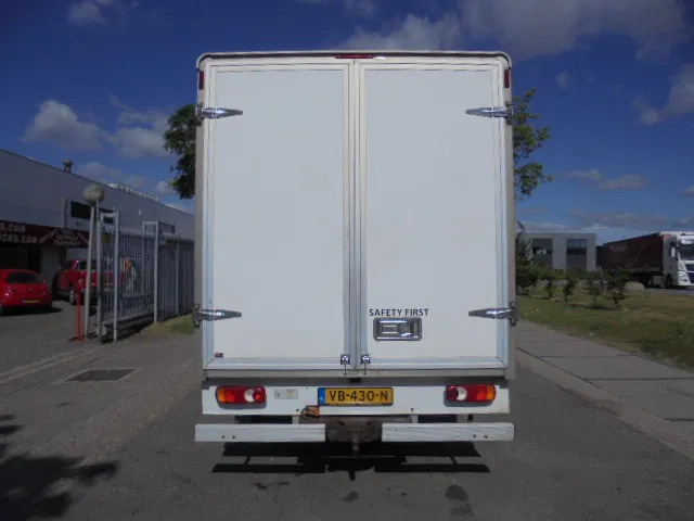 Nissan Cabstar 35.14 - Jakeluauto: kuva Nissan Cabstar 35.14 - Jakeluauto Nissan Cabstar 35.14 - Jakeluauto: kuva Nissan Cabstar 35.14 - Jakeluauto