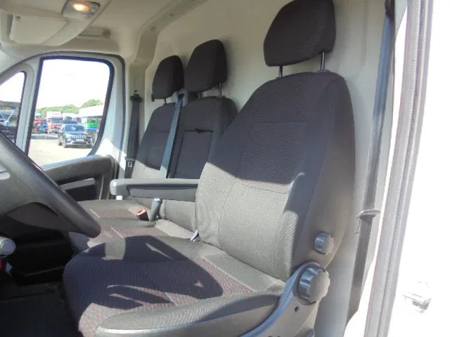 Pakettiauto Opel Movano L3H2 2.2L BLUE HDI 165: kuva Pakettiauto Opel Movano L3H2 2.2L BLUE HDI 165