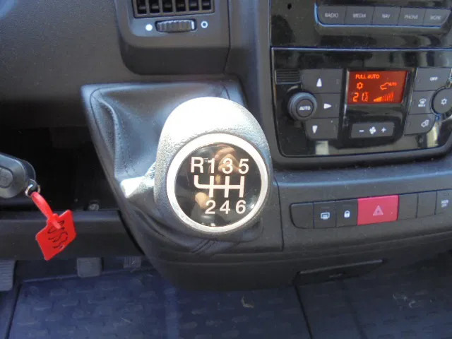 Pakettiauto Opel Movano L3H2 2.2L BLUE HDI 165: kuva Pakettiauto Opel Movano L3H2 2.2L BLUE HDI 165