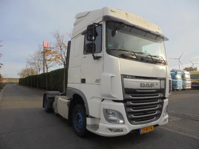 DAF XF 410 6X2 NL TRUCK - Vetopöytäauto: kuva DAF XF 410 6X2 NL TRUCK - Vetopöytäauto DAF XF 410 6X2 NL TRUCK - Vetopöytäauto: kuva DAF XF 410 6X2 NL TRUCK - Vetopöytäauto