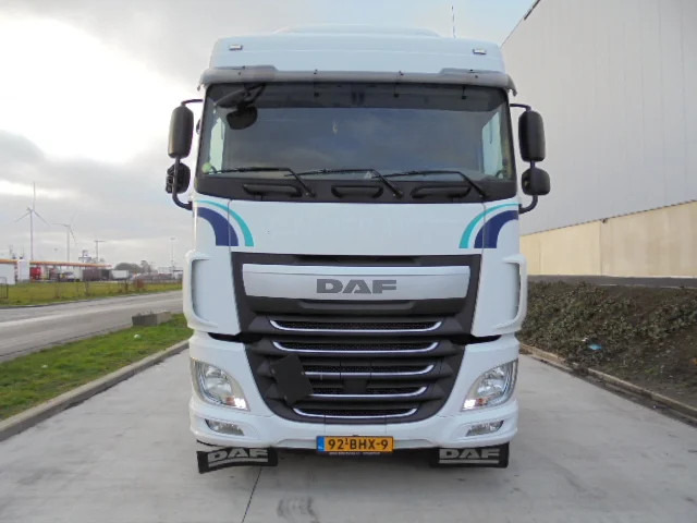 DAF XF 440 FT - Vetopöytäauto: kuva DAF XF 440 FT - Vetopöytäauto DAF XF 440 FT - Vetopöytäauto: kuva DAF XF 440 FT - Vetopöytäauto