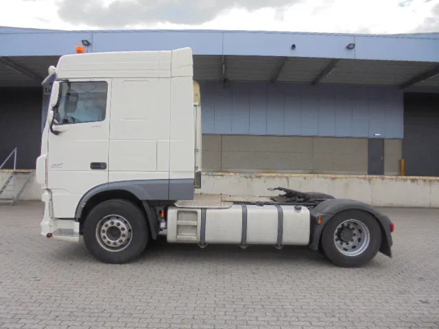 Vetopöytäauto DAF XF 460 FT NL TRUCK: kuva Vetopöytäauto DAF XF 460 FT NL TRUCK
