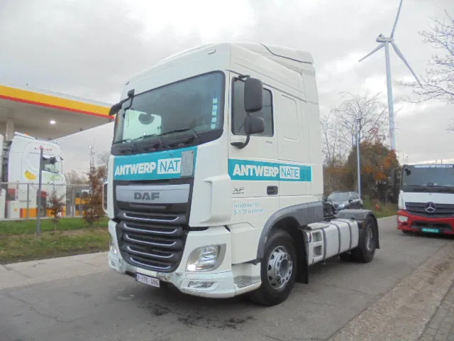 DAF XF 460 SPACECAB - Vetopöytäauto: kuva DAF XF 460 SPACECAB - Vetopöytäauto DAF XF 460 SPACECAB - Vetopöytäauto: kuva DAF XF 460 SPACECAB - Vetopöytäauto