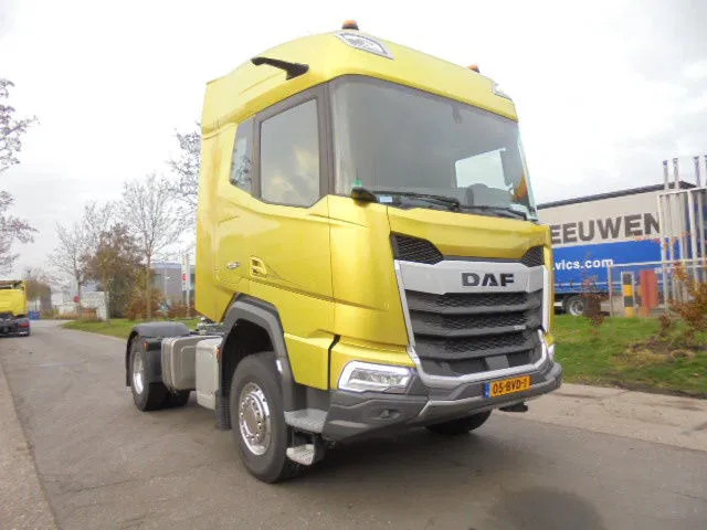 DAF XFC 530 FT DEMO KIEPHYDROLIEK MET FABRIEKS GARANTIE - Vetopöytäauto: kuva DAF XFC 530 FT DEMO KIEPHYDROLIEK MET FABRIEKS GARANTIE - Vetopöytäauto DAF XFC 530 FT DEMO KIEPHYDROLIEK MET FABRIEKS GARANTIE - Vetopöytäauto: kuva DAF XFC 530 FT DEMO KIEPHYDROLIEK MET FABRIEKS GARANTIE - Vetopöytäauto
