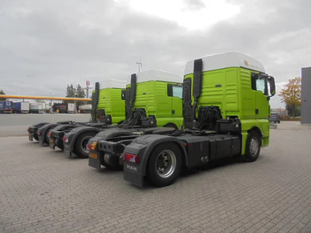 MAN TGX 18.400 COMPRESSOR + HYDRO NL TRUCK - Vetopöytäauto: kuva MAN TGX 18.400 COMPRESSOR + HYDRO NL TRUCK - Vetopöytäauto MAN TGX 18.400 COMPRESSOR + HYDRO NL TRUCK - Vetopöytäauto: kuva MAN TGX 18.400 COMPRESSOR + HYDRO NL TRUCK - Vetopöytäauto