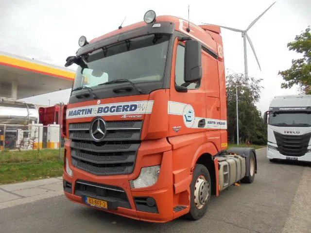 Mercedes-Benz Actros 1840 EURO 6 - Vetopöytäauto: kuva Mercedes-Benz Actros 1840 EURO 6 - Vetopöytäauto Mercedes-Benz Actros 1840 EURO 6 - Vetopöytäauto: kuva Mercedes-Benz Actros 1840 EURO 6 - Vetopöytäauto