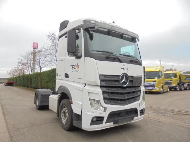 Mercedes-Benz Actros 1845 LS ADR - Vetopöytäauto: kuva Mercedes-Benz Actros 1845 LS ADR - Vetopöytäauto Mercedes-Benz Actros 1845 LS ADR - Vetopöytäauto: kuva Mercedes-Benz Actros 1845 LS ADR - Vetopöytäauto