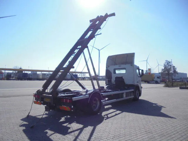 Volvo FM 260 MANUAL GEAR NL TRUCK - Kuorma-auto - vaijerivaihtolava: kuva Volvo FM 260 MANUAL GEAR NL TRUCK - Kuorma-auto - vaijerivaihtolava Volvo FM 260 MANUAL GEAR NL TRUCK - Kuorma-auto - vaijerivaihtolava: kuva Volvo FM 260 MANUAL GEAR NL TRUCK - Kuorma-auto - vaijerivaihtolava