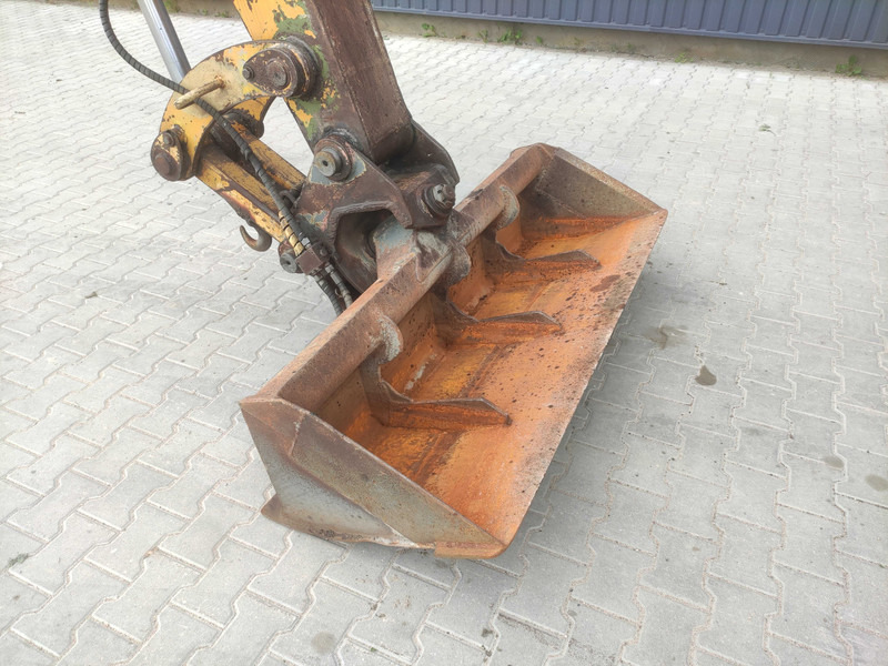 Caterpillar 214 B wheel excavator - Pyöräalustainen kaivinkone: kuva Caterpillar 214 B wheel excavator - Pyöräalustainen kaivinkone Caterpillar 214 B wheel excavator - Pyöräalustainen kaivinkone: kuva Caterpillar 214 B wheel excavator - Pyöräalustainen kaivinkone