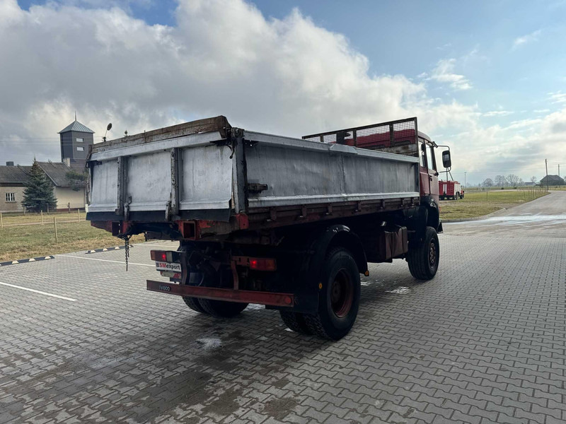 Iveco Magirus 190-32, 4x4, V10 - Kippiauto kuorma-auto: kuva Iveco Magirus 190-32, 4x4, V10 - Kippiauto kuorma-auto Iveco Magirus 190-32, 4x4, V10 - Kippiauto kuorma-auto: kuva Iveco Magirus 190-32, 4x4, V10 - Kippiauto kuorma-auto