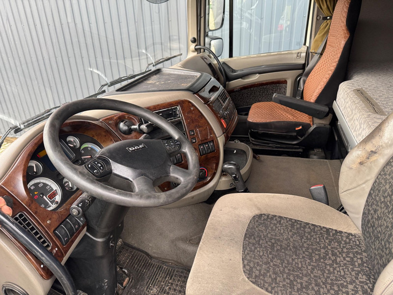 DAF XF 105.460 - Vetopöytäauto: kuva DAF XF 105.460 - Vetopöytäauto DAF XF 105.460 - Vetopöytäauto: kuva DAF XF 105.460 - Vetopöytäauto
