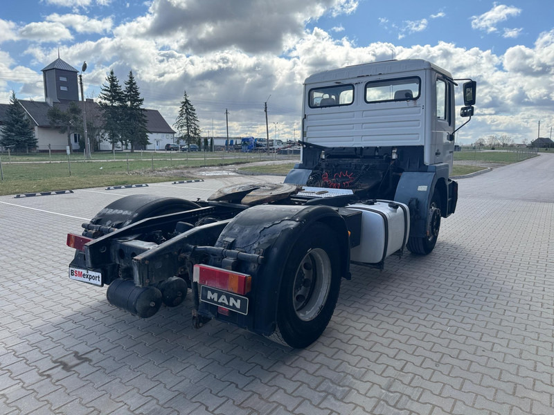 MAN 19.343 - Vetopöytäauto: kuva MAN 19.343 - Vetopöytäauto MAN 19.343 - Vetopöytäauto: kuva MAN 19.343 - Vetopöytäauto