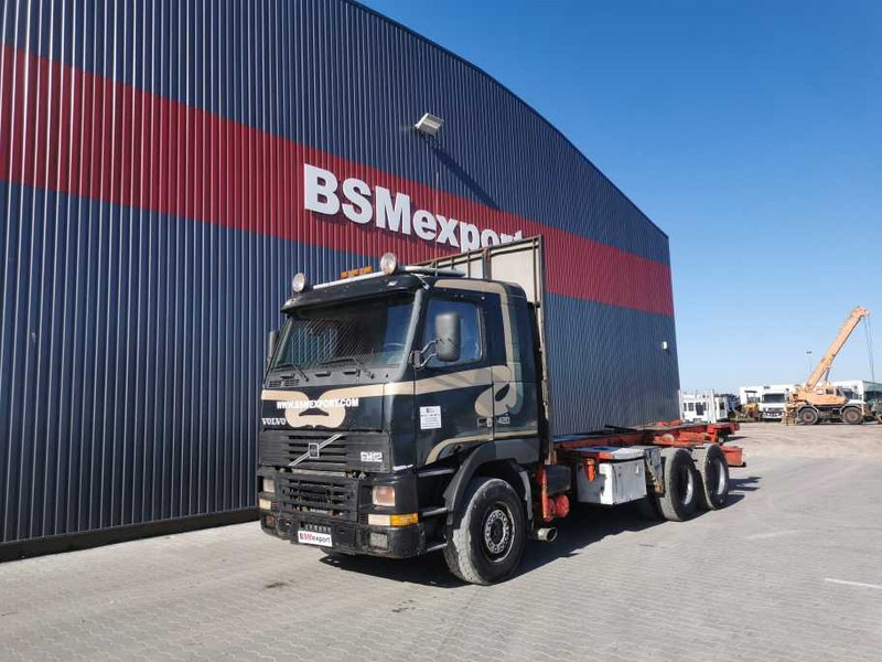 Volvo FH12 420 chassis truck - Kuorma-auto alusta: kuva Volvo FH12 420 chassis truck - Kuorma-auto alusta Volvo FH12 420 chassis truck - Kuorma-auto alusta: kuva Volvo FH12 420 chassis truck - Kuorma-auto alusta