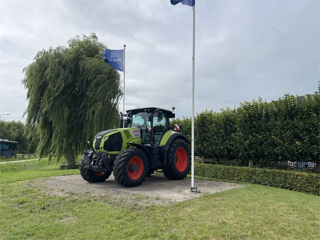 Claas Axion 830 - Traktori: kuva Claas Axion 830 - Traktori Claas Axion 830 - Traktori: kuva Claas Axion 830 - Traktori