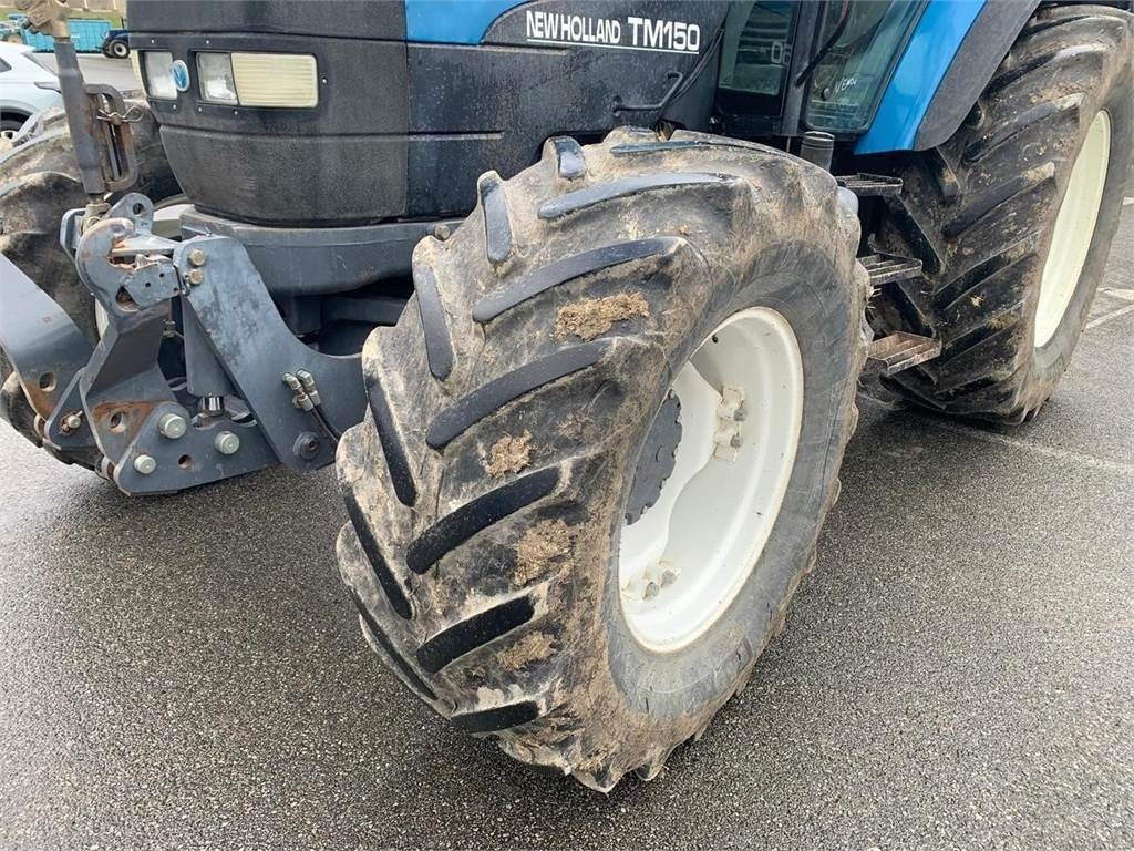 New Holland TM150 - Traktori: kuva New Holland TM150 - Traktori New Holland TM150 - Traktori: kuva New Holland TM150 - Traktori