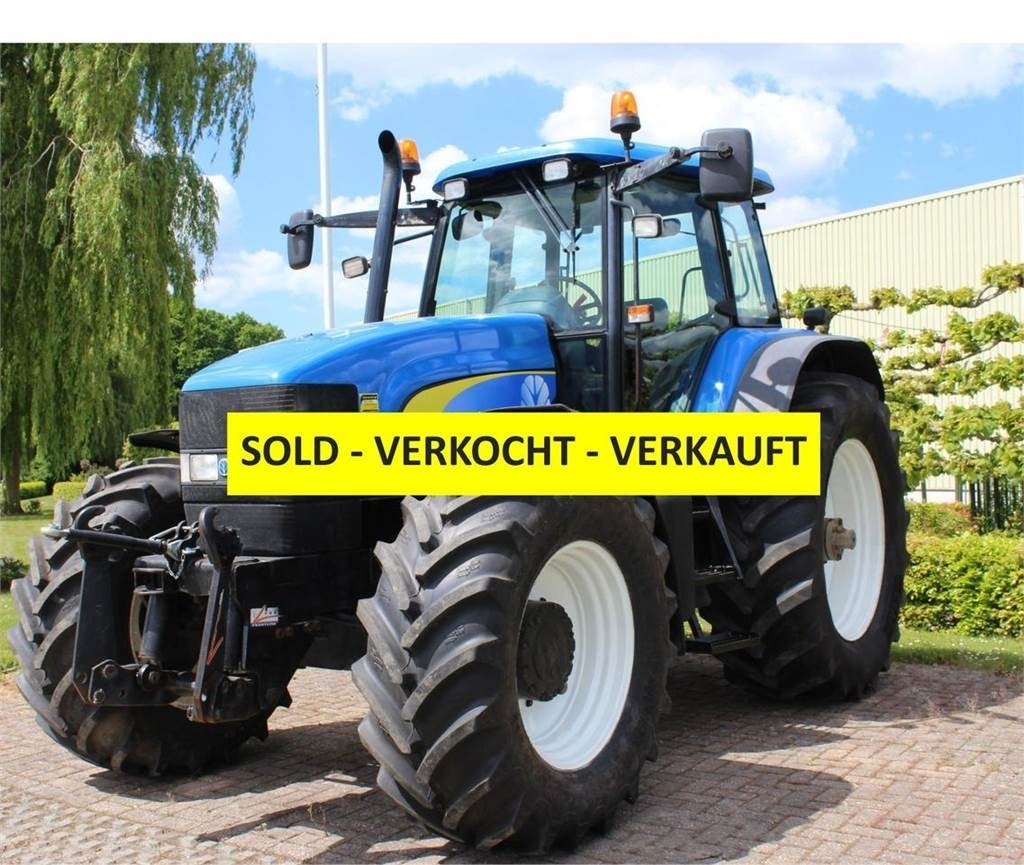 Traktori New Holland TM175: kuva Traktori New Holland TM175