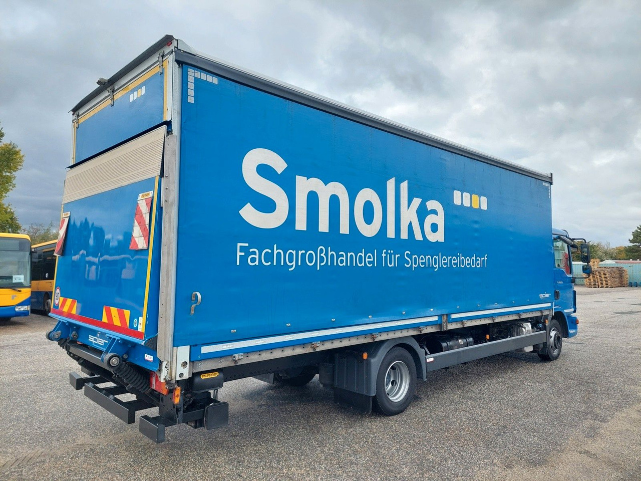 MAN TGL 12.250 BL 4x2 - Pressukapelli kuorma-auto: kuva MAN TGL 12.250 BL 4x2 - Pressukapelli kuorma-auto MAN TGL 12.250 BL 4x2 - Pressukapelli kuorma-auto: kuva MAN TGL 12.250 BL 4x2 - Pressukapelli kuorma-auto