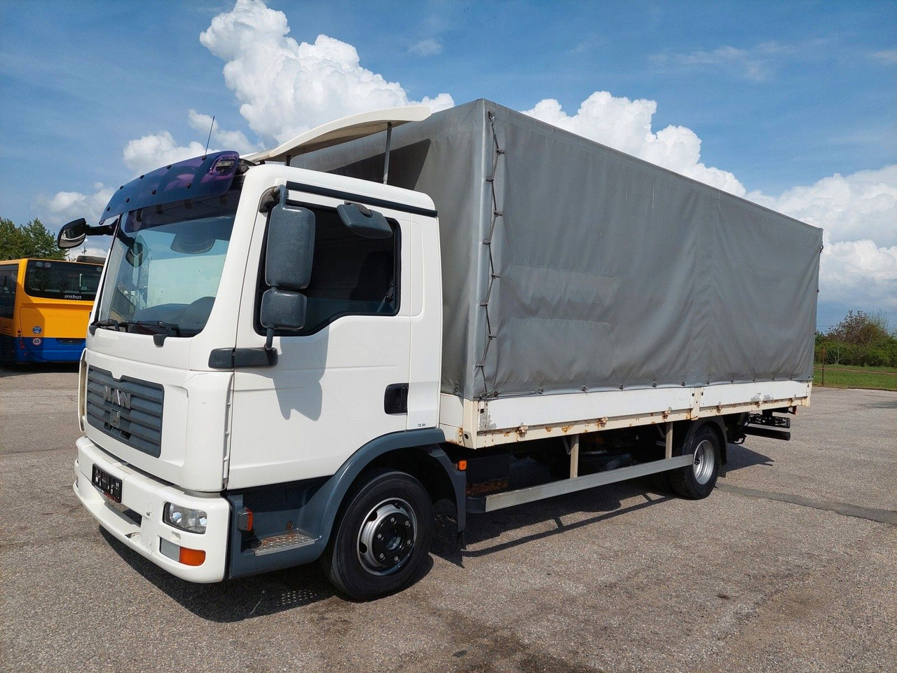 MAN TGL 8.180 4X2 BL - Pressukapelli kuorma-auto: kuva MAN TGL 8.180 4X2 BL - Pressukapelli kuorma-auto MAN TGL 8.180 4X2 BL - Pressukapelli kuorma-auto: kuva MAN TGL 8.180 4X2 BL - Pressukapelli kuorma-auto