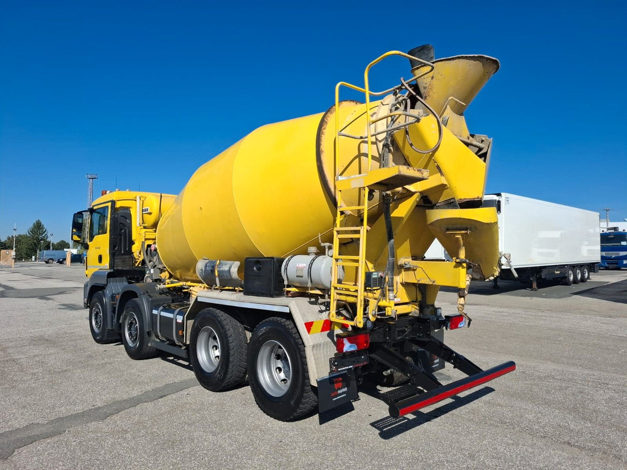 MAN TGS 32.460 8X4 BB Liebherr 9 m³ - Betoniauto: kuva MAN TGS 32.460 8X4 BB Liebherr 9 m³ - Betoniauto MAN TGS 32.460 8X4 BB Liebherr 9 m³ - Betoniauto: kuva MAN TGS 32.460 8X4 BB Liebherr 9 m³ - Betoniauto