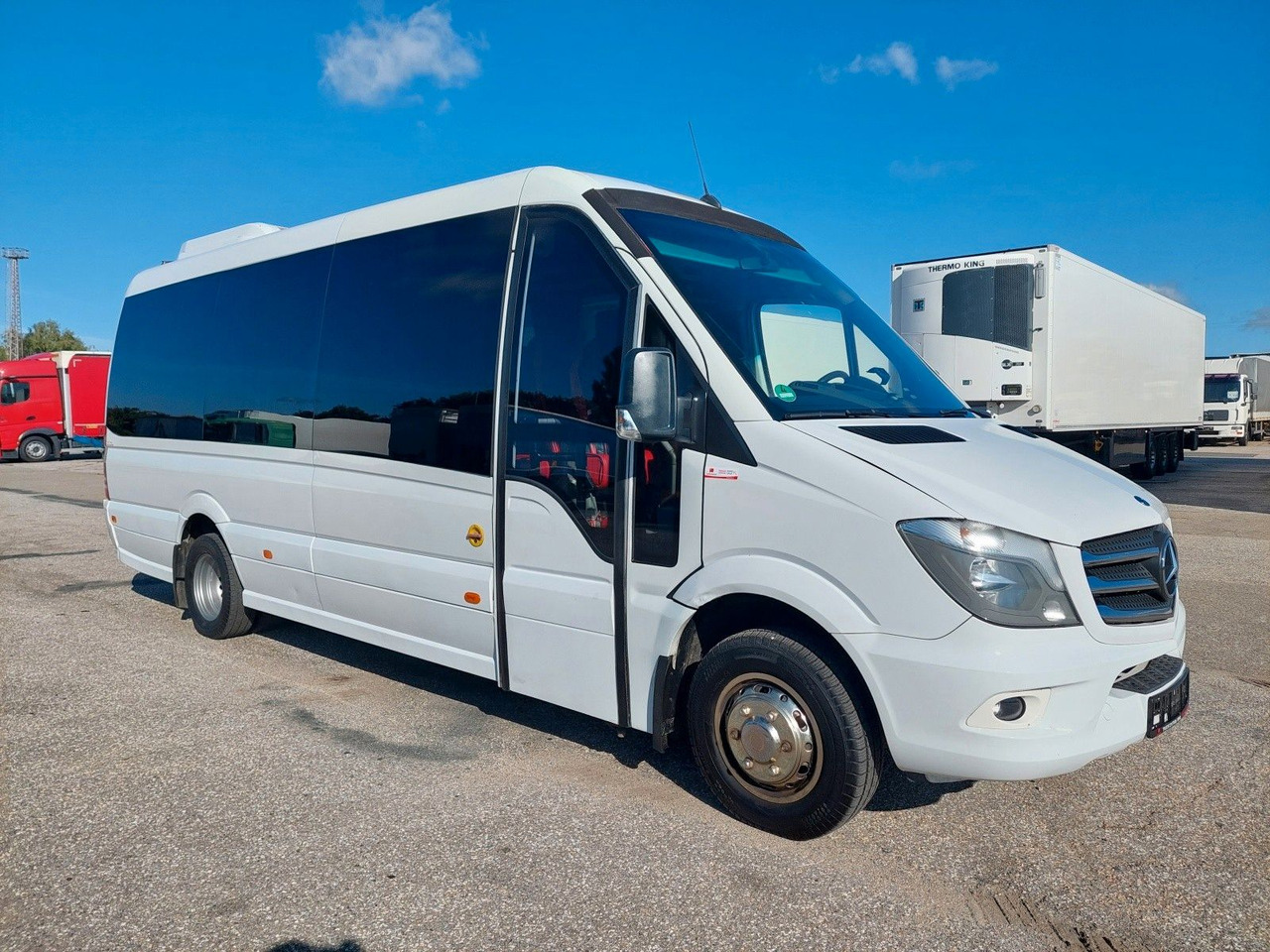 Mercedes-Benz Sprinter 519 CDI - Minibussi, Pikkubussi: kuva Mercedes-Benz Sprinter 519 CDI - Minibussi, Pikkubussi Mercedes-Benz Sprinter 519 CDI - Minibussi, Pikkubussi: kuva Mercedes-Benz Sprinter 519 CDI - Minibussi, Pikkubussi