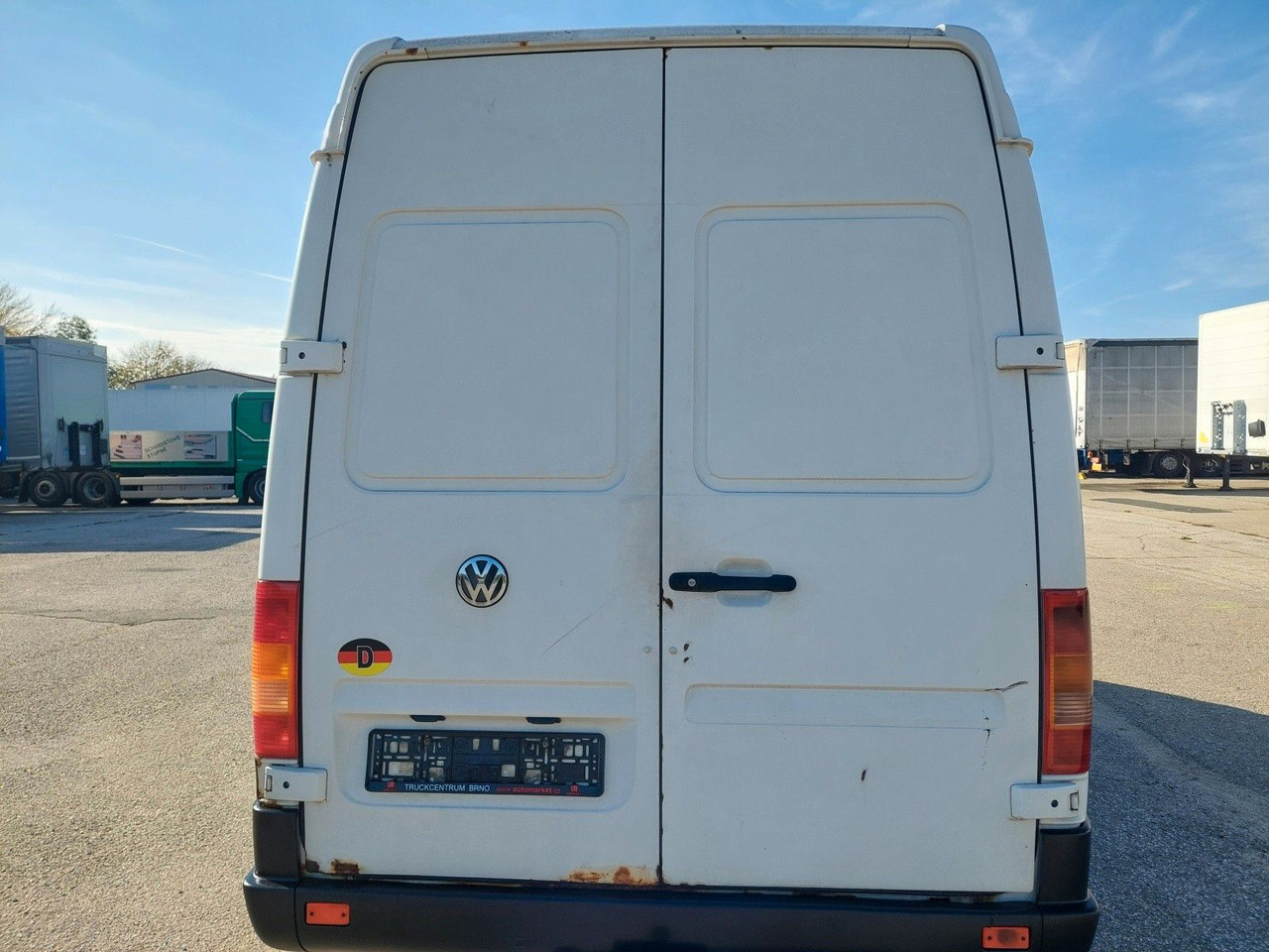 Volkswagen LT Kasten-Kombi 35 L2H2 Hochraum - Jakeluauto: kuva Volkswagen LT Kasten-Kombi 35 L2H2 Hochraum - Jakeluauto Volkswagen LT Kasten-Kombi 35 L2H2 Hochraum - Jakeluauto: kuva Volkswagen LT Kasten-Kombi 35 L2H2 Hochraum - Jakeluauto