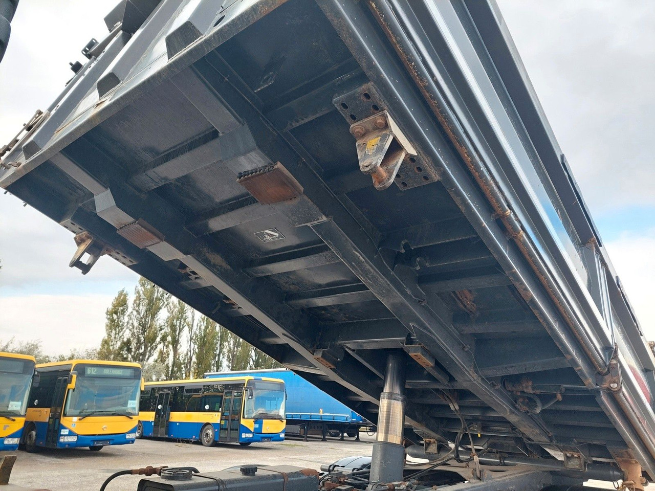 Volvo FMX 460 Meiller Bordmatik 6x4 - Kippiauto kuorma-auto: kuva Volvo FMX 460 Meiller Bordmatik 6x4 - Kippiauto kuorma-auto Volvo FMX 460 Meiller Bordmatik 6x4 - Kippiauto kuorma-auto: kuva Volvo FMX 460 Meiller Bordmatik 6x4 - Kippiauto kuorma-auto