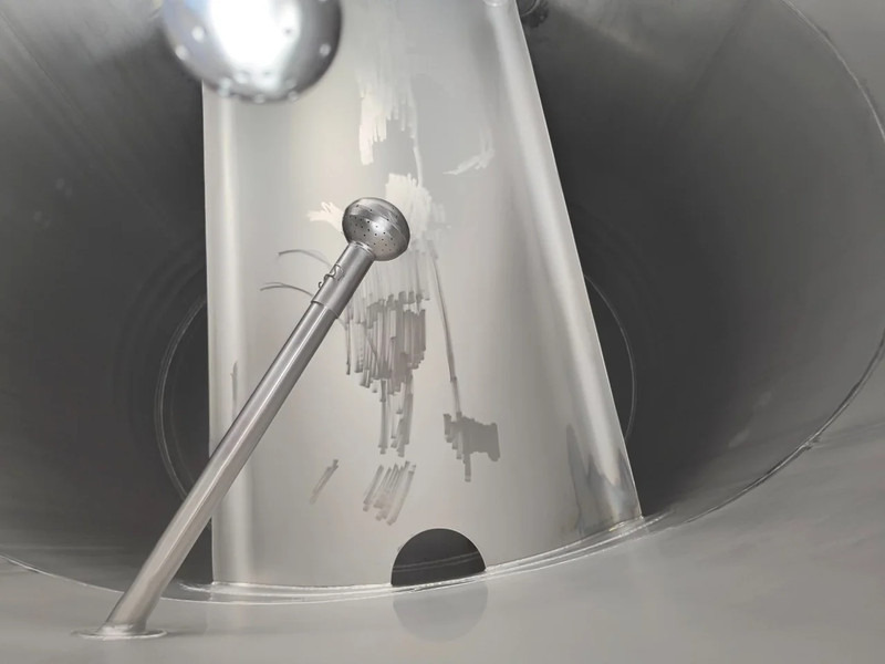 Säiliöpuoliperävaunu kuljetusta varten maito ETA 25000L INSULATED INOX TANK - 2 COMP: kuva Säiliöpuoliperävaunu kuljetusta varten maito ETA 25000L INSULATED INOX TANK - 2 COMP Säiliöpuoliperävaunu kuljetusta varten maito ETA 25000L INSULATED INOX TANK - 2 COMP: kuva Säiliöpuoliperävaunu kuljetusta varten maito ETA 25000L INSULATED INOX TANK - 2 COMP