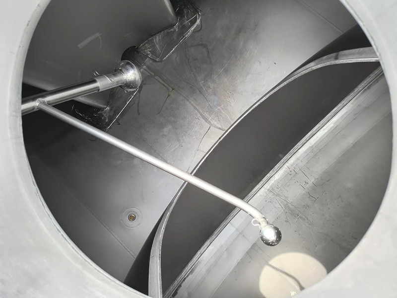 Säiliöpuoliperävaunu kuljetusta varten maito ETA 25000L INSULATED INOX TANK - 2 COMP: kuva Säiliöpuoliperävaunu kuljetusta varten maito ETA 25000L INSULATED INOX TANK - 2 COMP Säiliöpuoliperävaunu kuljetusta varten maito ETA 25000L INSULATED INOX TANK - 2 COMP: kuva Säiliöpuoliperävaunu kuljetusta varten maito ETA 25000L INSULATED INOX TANK - 2 COMP