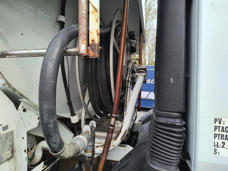 Leasing Renault Premium 270 13500L FUEL / CARBURANT TRUCK - 5 COMP Renault Premium 270 13500L FUEL / CARBURANT TRUCK - 5 COMP: kuva Leasing Renault Premium 270 13500L FUEL / CARBURANT TRUCK - 5 COMP Renault Premium 270 13500L FUEL / CARBURANT TRUCK - 5 COMP Leasing Renault Premium 270 13500L FUEL / CARBURANT TRUCK - 5 COMP Renault Premium 270 13500L FUEL / CARBURANT TRUCK - 5 COMP: kuva Leasing Renault Premium 270 13500L FUEL / CARBURANT TRUCK - 5 COMP Renault Premium 270 13500L FUEL / CARBURANT TRUCK - 5 COMP