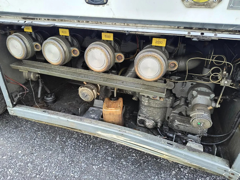 Säiliöauto kuljetusta varten polttoaine Scania P280 13000L FUEL/CARBURANT TANK - 4 COMP: kuva Säiliöauto kuljetusta varten polttoaine Scania P280 13000L FUEL/CARBURANT TANK - 4 COMP