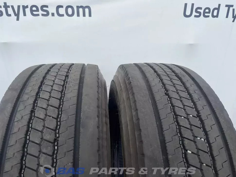 Bridgestone - Rengas - Kuorma-auto: kuva Bridgestone - Rengas - Kuorma-auto Bridgestone - Rengas - Kuorma-auto: kuva Bridgestone - Rengas - Kuorma-auto