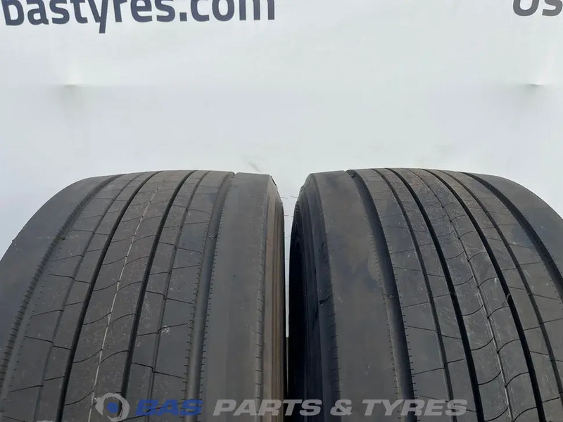 Bridgestone - Rengas - Kuorma-auto: kuva Bridgestone - Rengas - Kuorma-auto Bridgestone - Rengas - Kuorma-auto: kuva Bridgestone - Rengas - Kuorma-auto