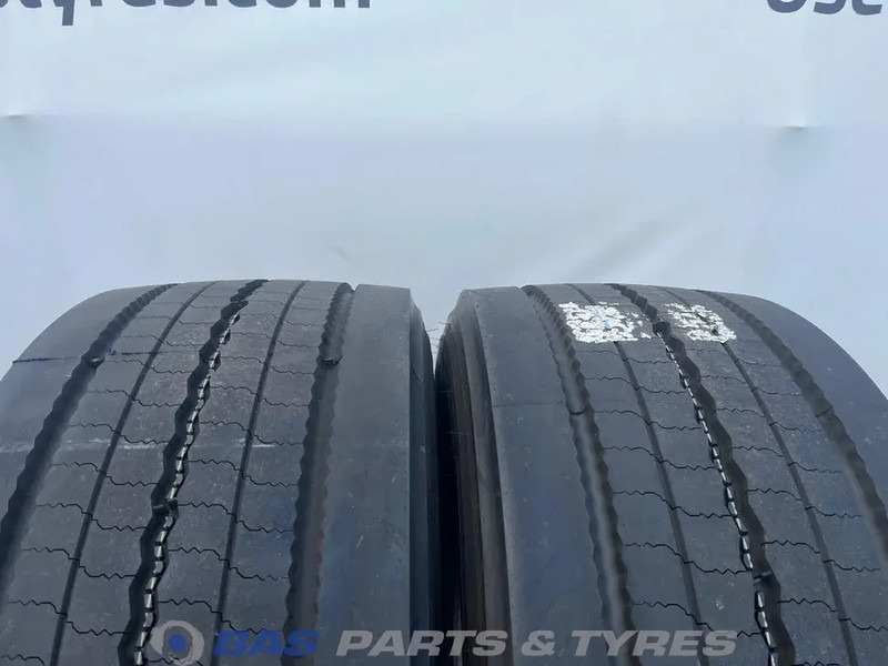 Bridgestone - Rengas - Kuorma-auto: kuva Bridgestone - Rengas - Kuorma-auto Bridgestone - Rengas - Kuorma-auto: kuva Bridgestone - Rengas - Kuorma-auto