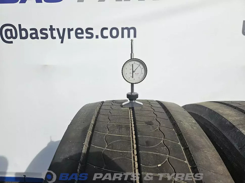 Bridgestone - Rengas - Kuorma-auto: kuva Bridgestone - Rengas - Kuorma-auto Bridgestone - Rengas - Kuorma-auto: kuva Bridgestone - Rengas - Kuorma-auto