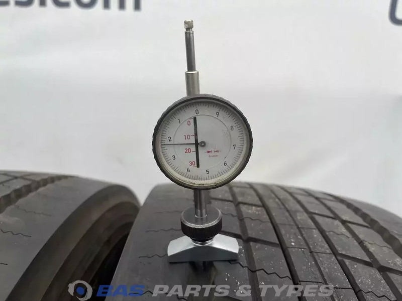Bridgestone - Rengas - Kuorma-auto: kuva Bridgestone - Rengas - Kuorma-auto Bridgestone - Rengas - Kuorma-auto: kuva Bridgestone - Rengas - Kuorma-auto