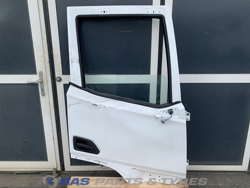 DAF XF G2 - Ovi ja osat - Kuorma-auto: kuva DAF XF G2 - Ovi ja osat - Kuorma-auto DAF XF G2 - Ovi ja osat - Kuorma-auto: kuva DAF XF G2 - Ovi ja osat - Kuorma-auto