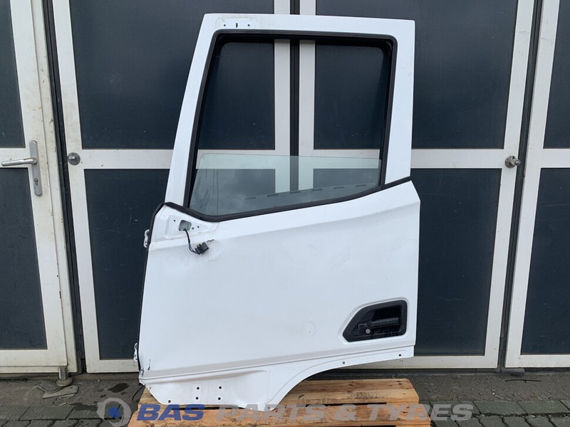 DAF XF G2 - Ovi ja osat - Kuorma-auto: kuva DAF XF G2 - Ovi ja osat - Kuorma-auto DAF XF G2 - Ovi ja osat - Kuorma-auto: kuva DAF XF G2 - Ovi ja osat - Kuorma-auto