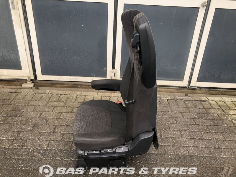 DAF XF106 - Istuin - Kuorma-auto: kuva DAF XF106 - Istuin - Kuorma-auto DAF XF106 - Istuin - Kuorma-auto: kuva DAF XF106 - Istuin - Kuorma-auto
