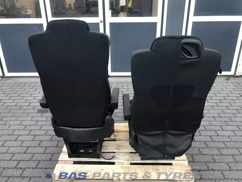 Mercedes-Benz Actros MP4 Stoelen set Mercedes A 960 910 75 01 - Istuin - Kuorma-auto: kuva Mercedes-Benz Actros MP4 Stoelen set Mercedes A 960 910 75 01 - Istuin - Kuorma-auto Mercedes-Benz Actros MP4 Stoelen set Mercedes A 960 910 75 01 - Istuin - Kuorma-auto: kuva Mercedes-Benz Actros MP4 Stoelen set Mercedes A 960 910 75 01 - Istuin - Kuorma-auto