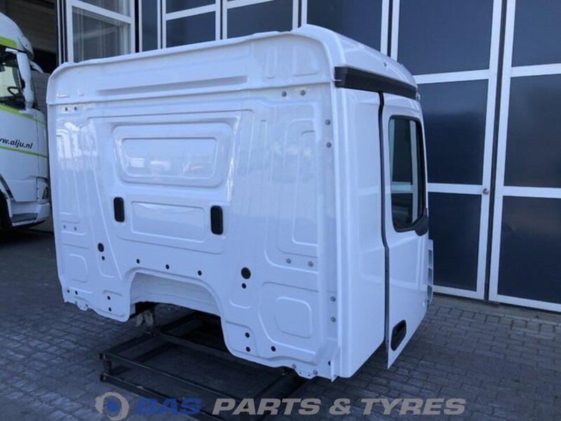 Mercedes-Benz Actros MP5 Mercedes ClassicSpace M-cab L1EH1 A 000 600 01 01 - Ohjaamo ja sisustus - Kuorma-auto: kuva Mercedes-Benz Actros MP5 Mercedes ClassicSpace M-cab L1EH1 A 000 600 01 01 - Ohjaamo ja sisustus - Kuorma-auto Mercedes-Benz Actros MP5 Mercedes ClassicSpace M-cab L1EH1 A 000 600 01 01 - Ohjaamo ja sisustus - Kuorma-auto: kuva Mercedes-Benz Actros MP5 Mercedes ClassicSpace M-cab L1EH1 A 000 600 01 01 - Ohjaamo ja sisustus - Kuorma-auto